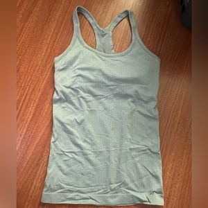 Lululemon Ebb to Street 6